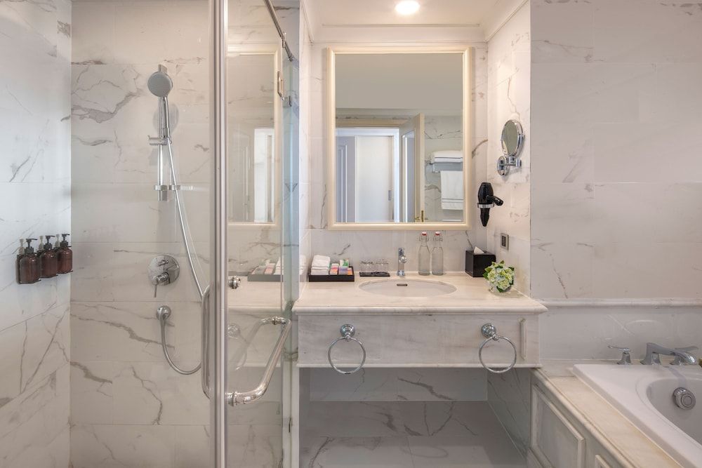 Melia Vinpearl Quang Binh Deluxe City View (2+1) 6