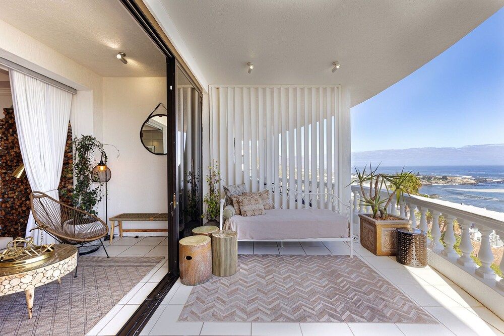 undefined Clifton YOLO Spaces – Clifton Beachfront Apartments 9