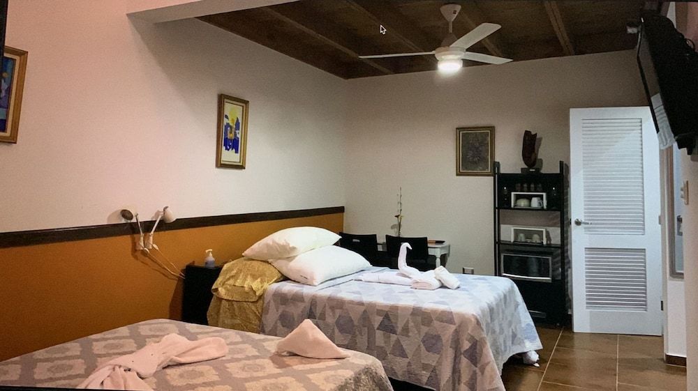 Family Quadruple Room, 2 Queen Beds