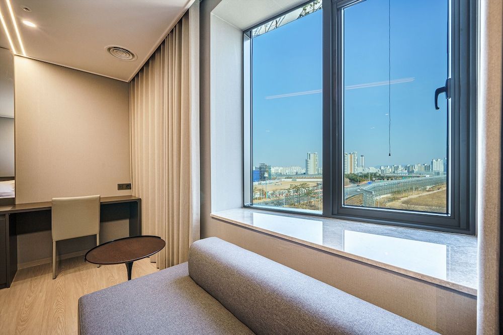 ACT Hotel Premiere Family 8