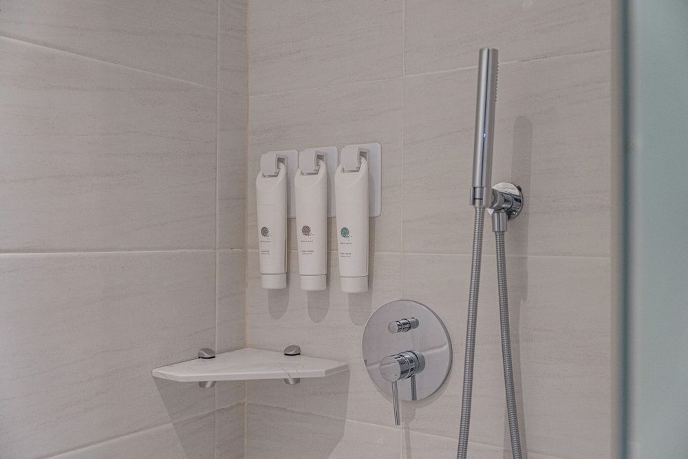 ACT Hotel Superior Double Room 7