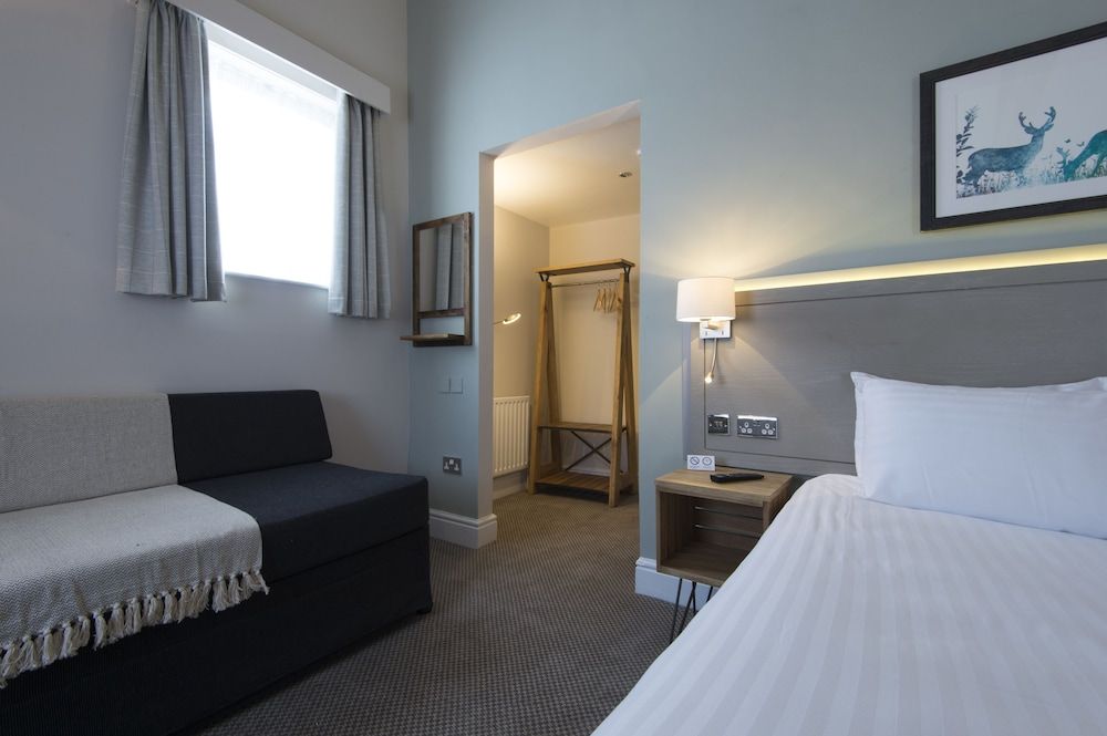 Green Dragon, Welton by Marston's Inns Twin Room 2