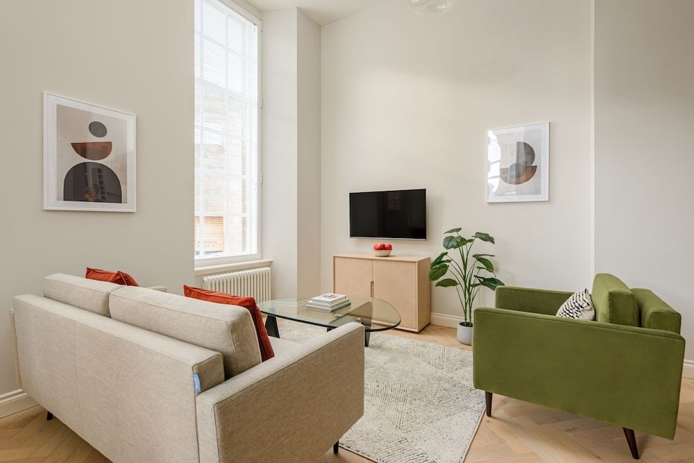 Museum Apartments Deluxe Apartment, City View 9