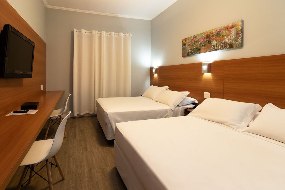 Hotel KK Deluxe Twin Room 7