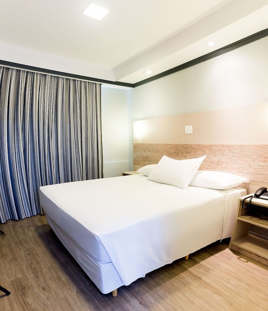 Hotel KK Deluxe Double Room 11