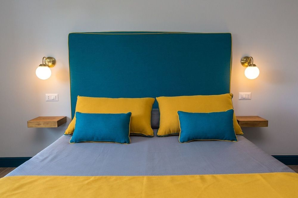 undefined Sorrento Pool&Suites