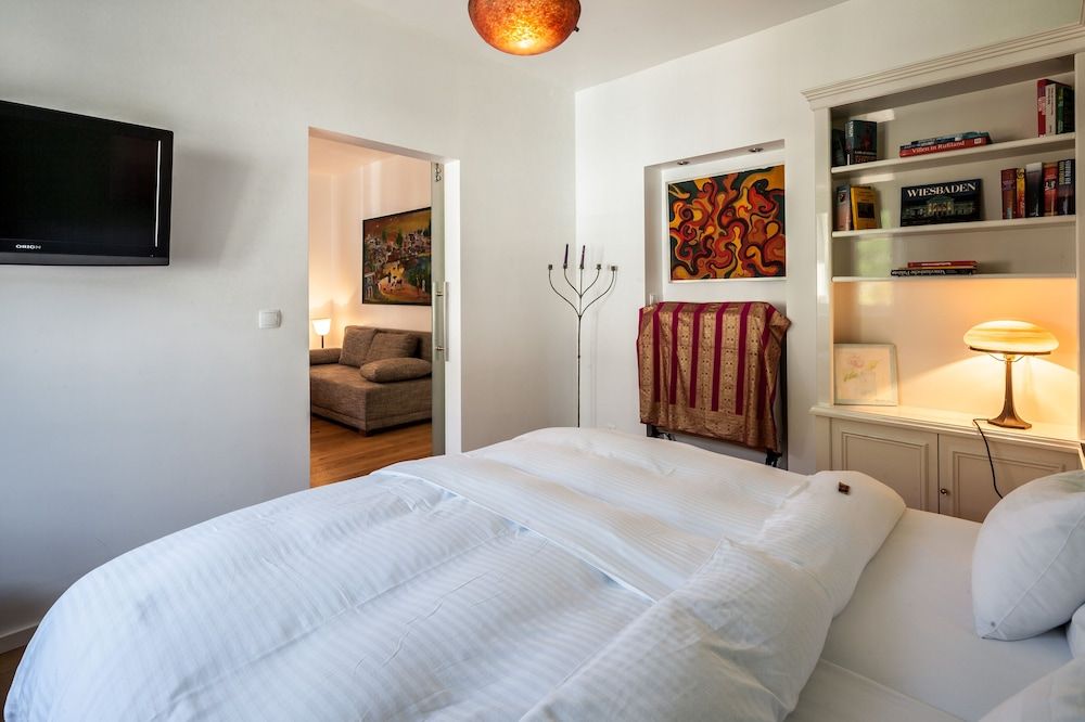 GL Apartmenthouse Deluxe Apartment, 1 Bedroom, Hot Tub, Mezzanine 2