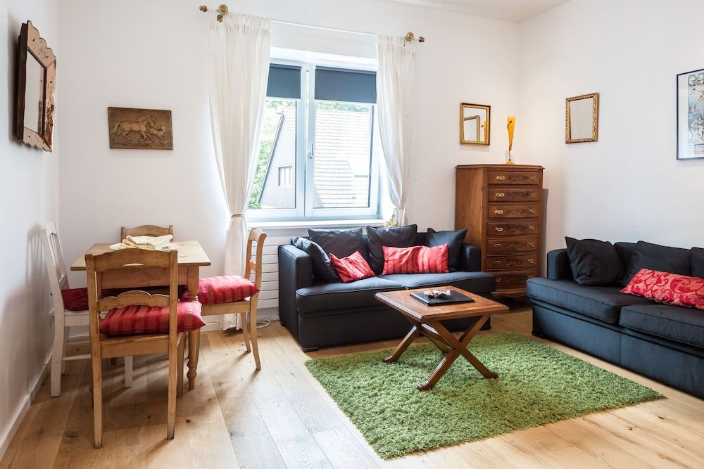 GL Apartmenthouse Deluxe Apartment, 2 Bedrooms, Garden View 9