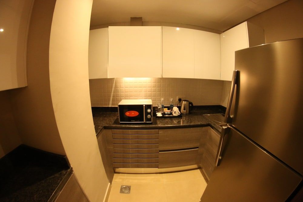 The Jewel Hotel Deluxe Suite, 1 Bedroom 7