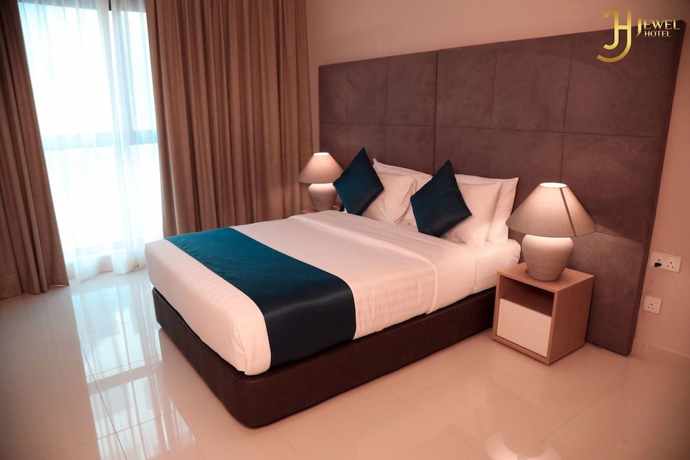 undefined The Jewel Hotel