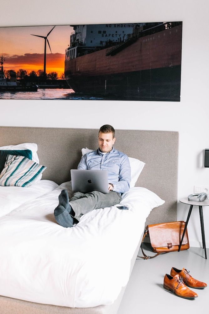 TRUST Hotel Studio 2