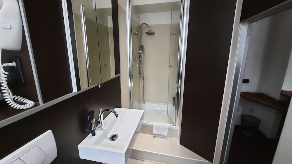 Hotel Corveyer Hof Quadruple Room 3