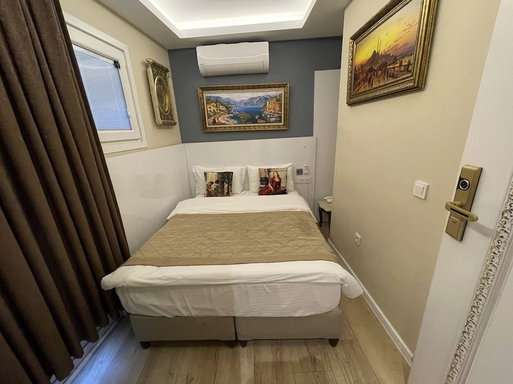 Atlantis Royal Hotel Economy Room 3