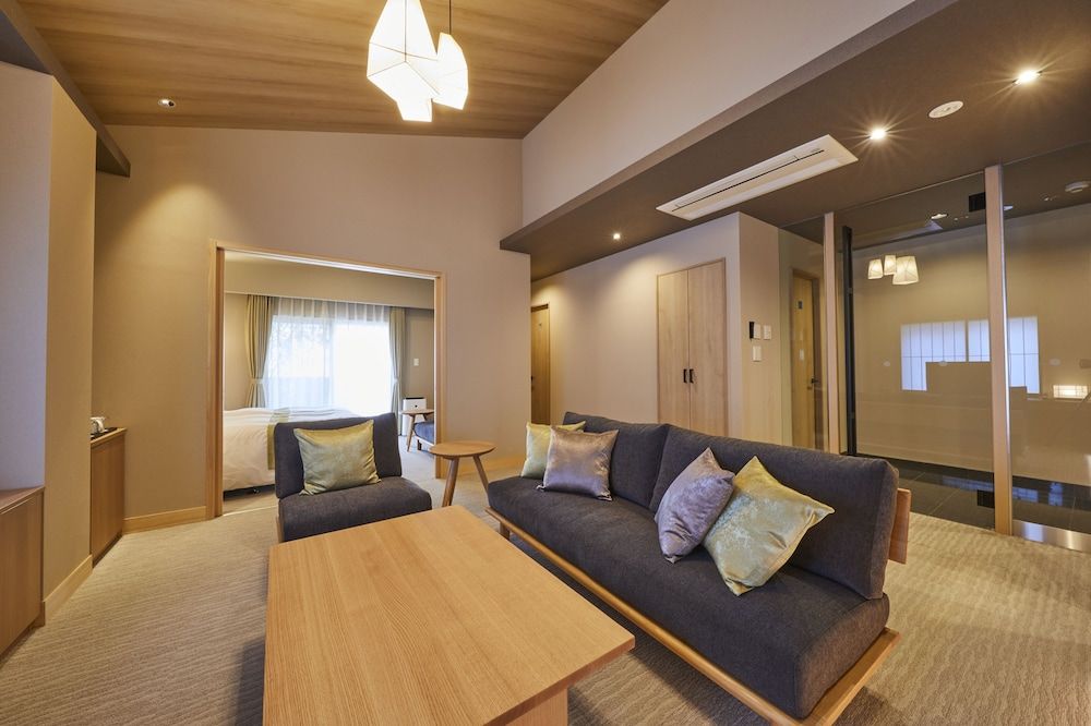Rinn Shirakawa South Deluxe Twin Room 2