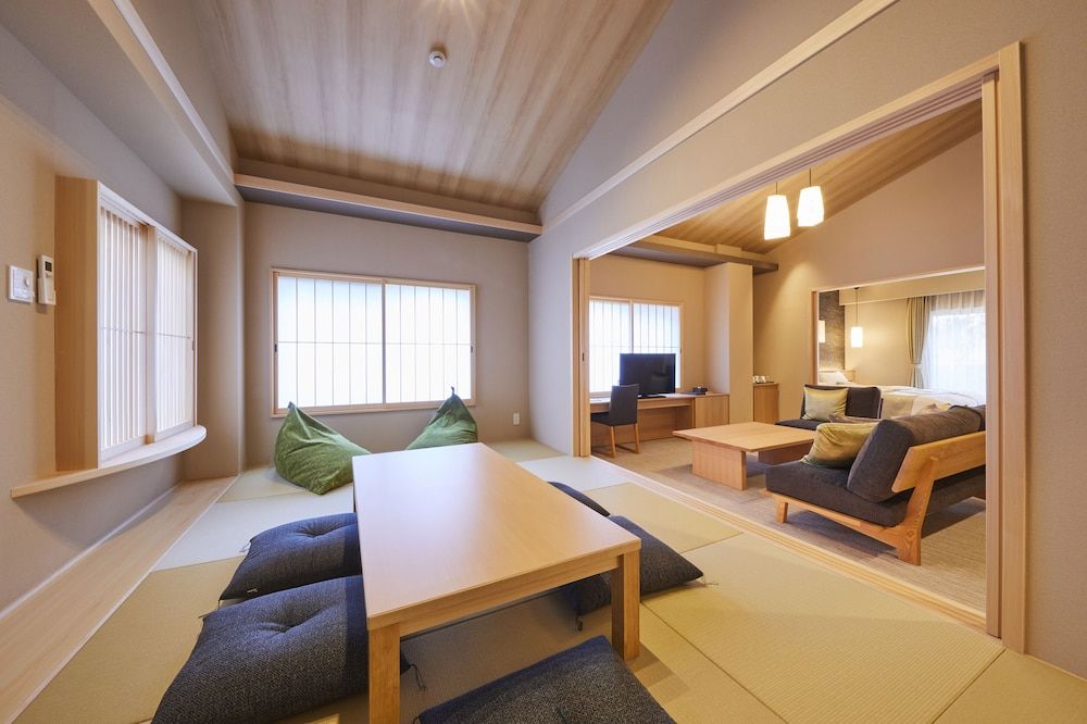 Rinn Shirakawa South Deluxe Twin Room 12