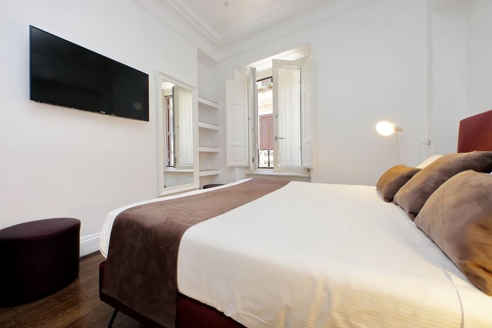 undefined Youroom Carrozze 7