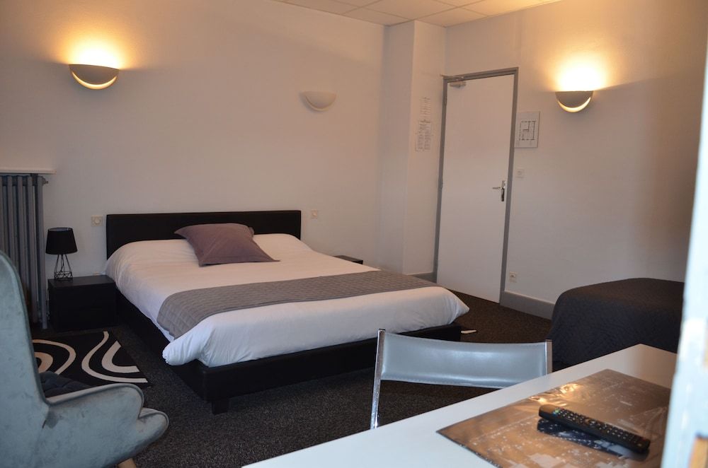 Hotel le royal Double Room 4