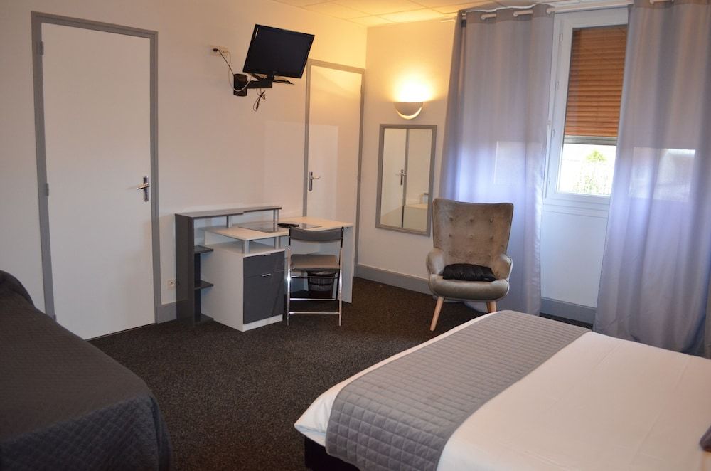 Hotel le royal Double Room 9