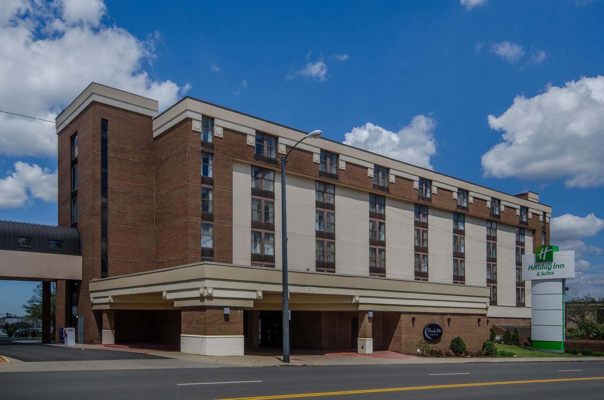 Quality Inn & Suites Downtown Mansfield