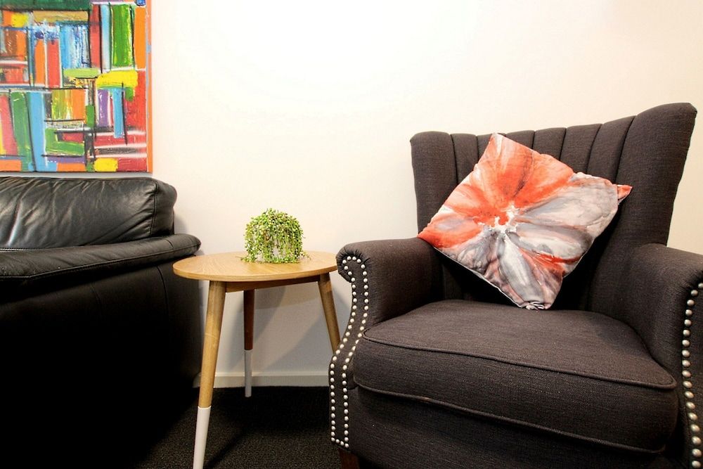 Apartments 521 2 Bedroom Apartment 6