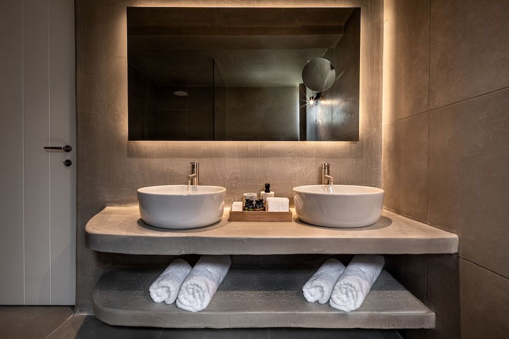 Colombos BeachFront Maisonette with Sea View 3