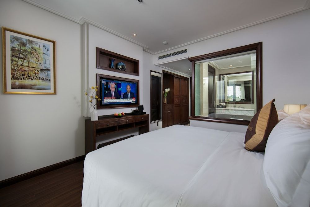 undefined The Q Hotel Hanoi 9