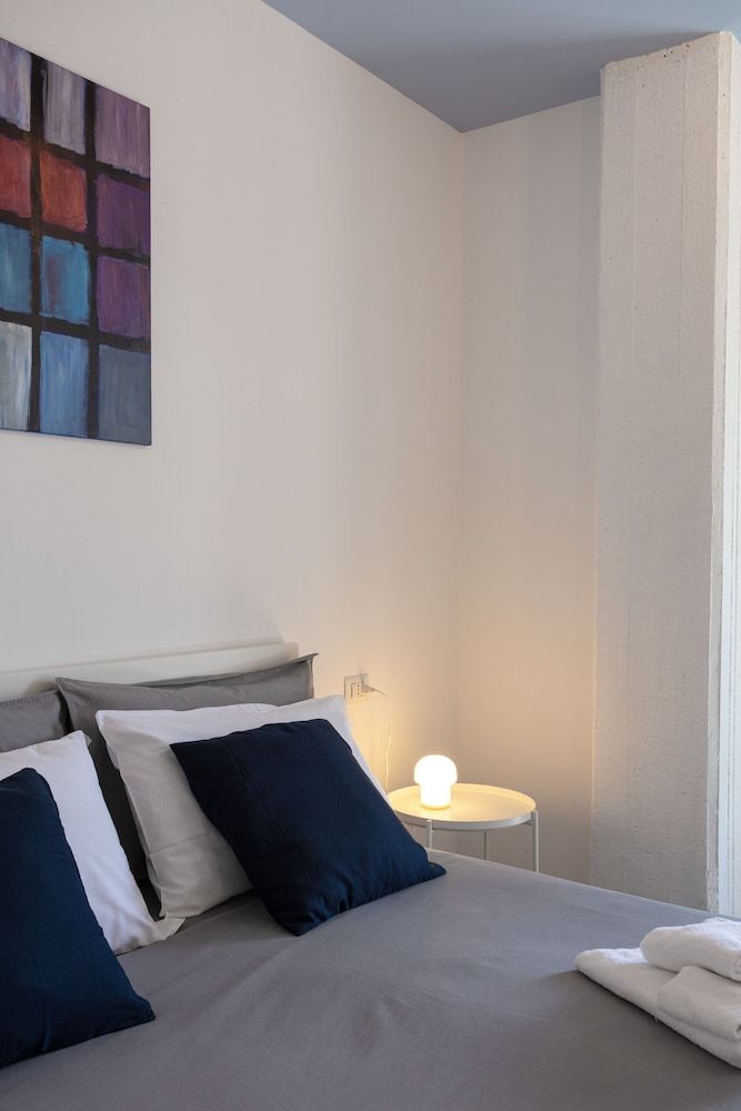 Room, City View (Room 04)