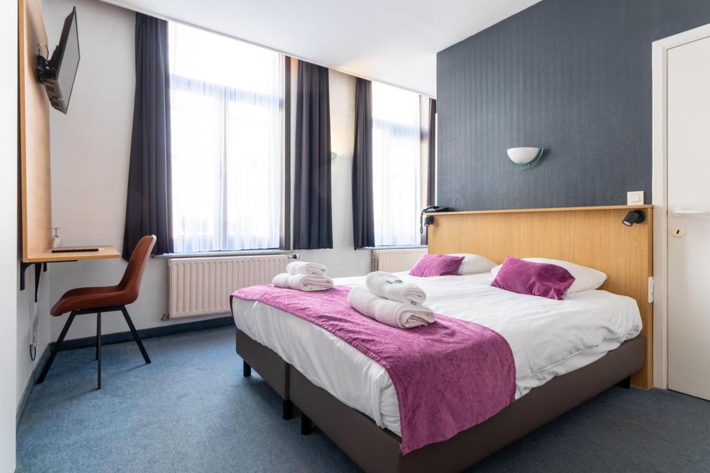 undefined Montovani 10