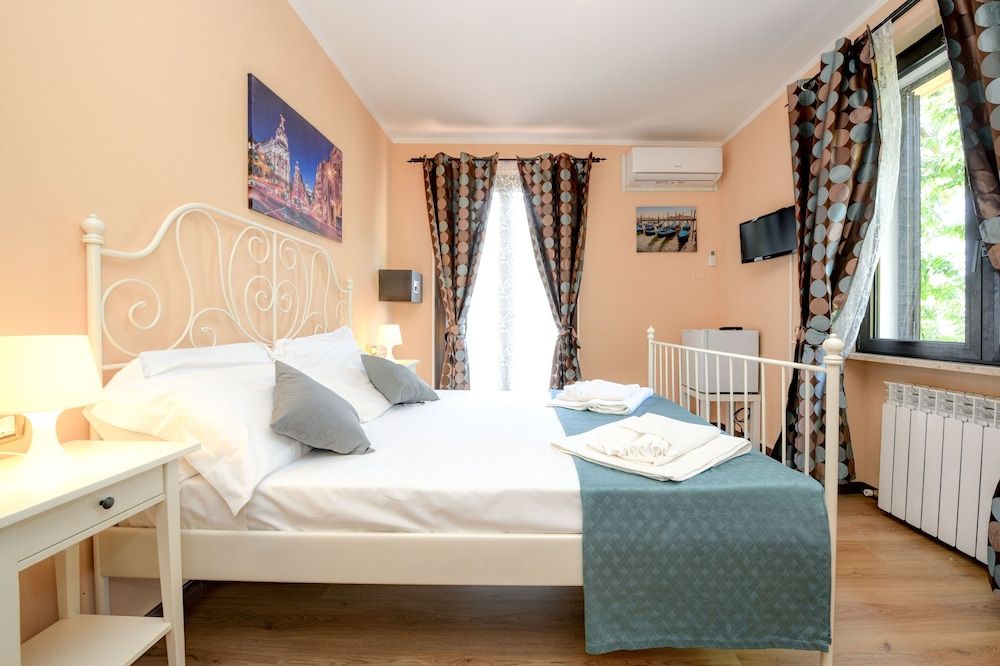 Deluxe Room, 1 Bedroom, Garden View