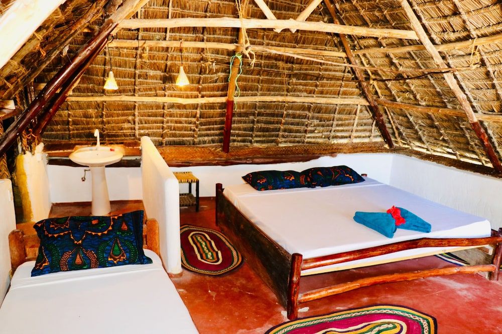 Evergreen Bungalows Grand Room, Balcony 2