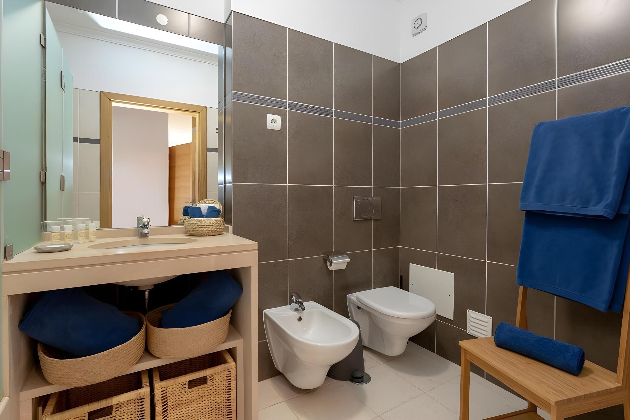 1-Bedroom Apartment