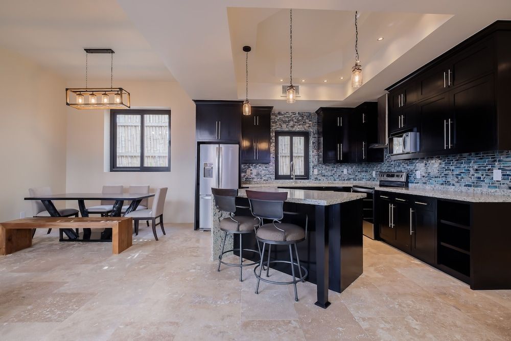 Luxury Suite, King and Queen, Partial Sea View