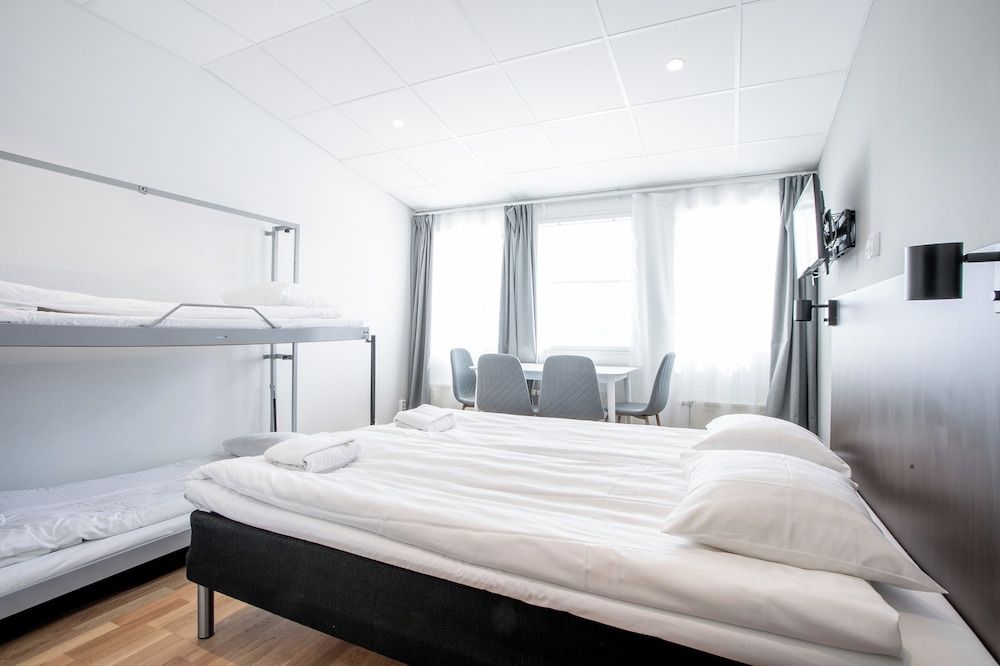 ApartDirect Arlandastad Family Apartment
