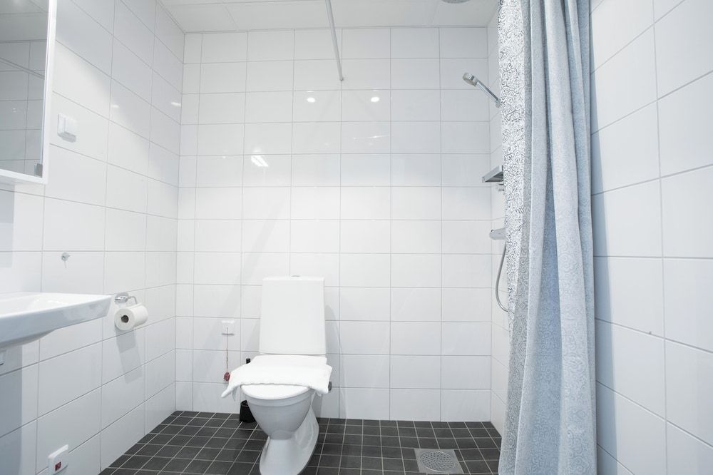 ApartDirect Arlandastad Family Apartment 3