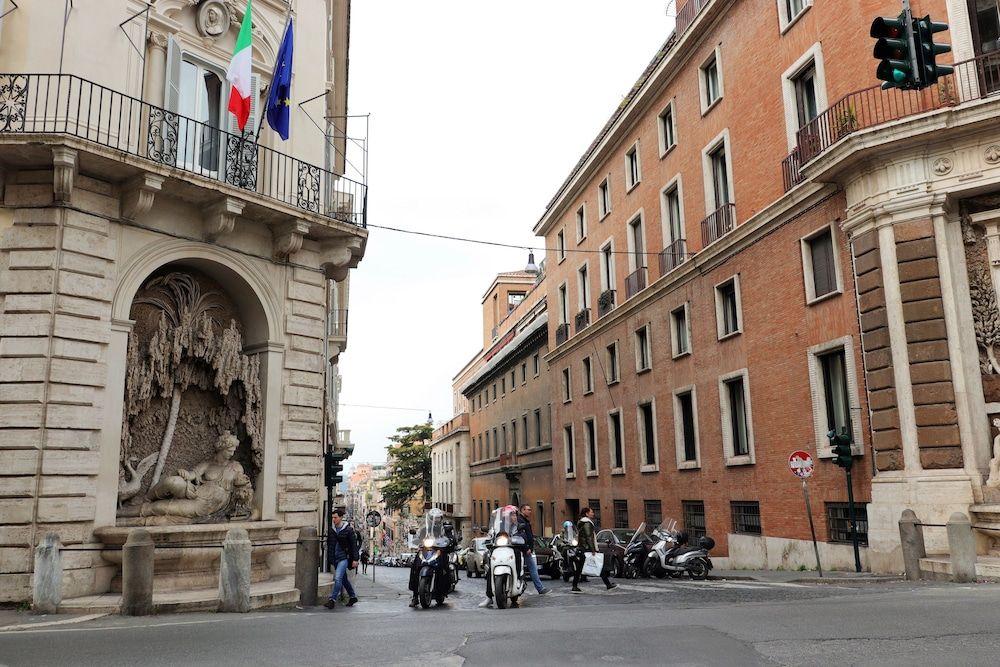 undefined Trevi suites B&B 6