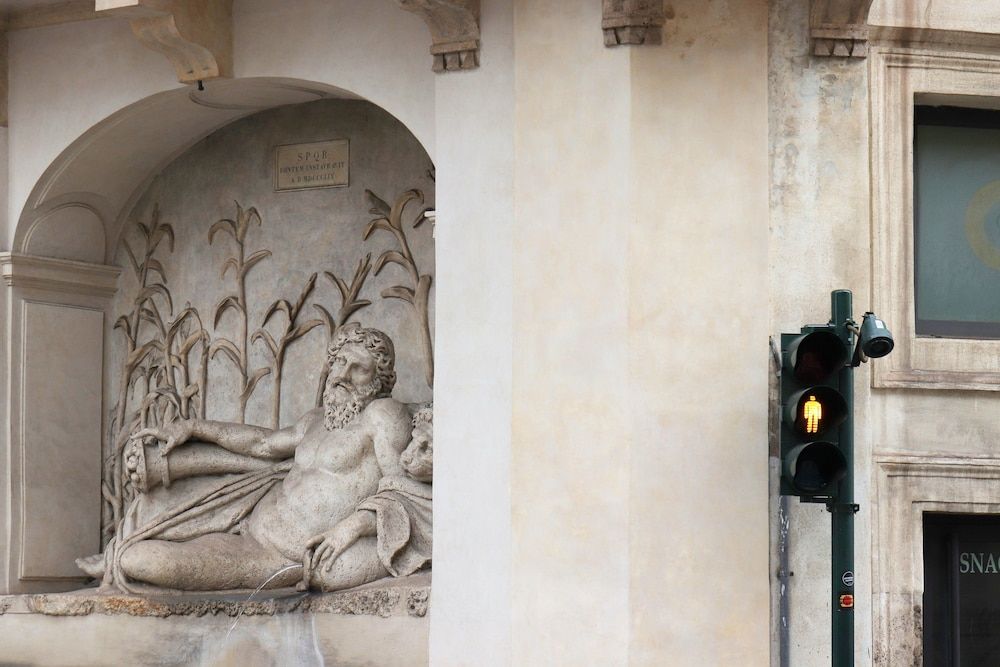 undefined Trevi suites B&B 7