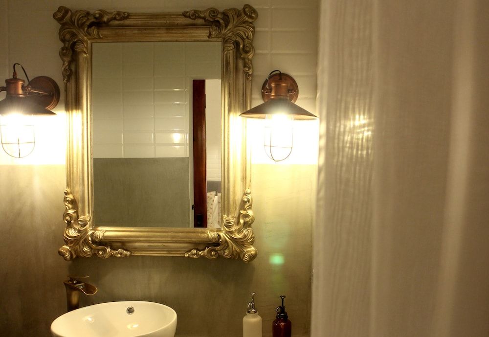 Storytellers Villas Studio, 1 Queen Bed, Terrace, Garden View 10