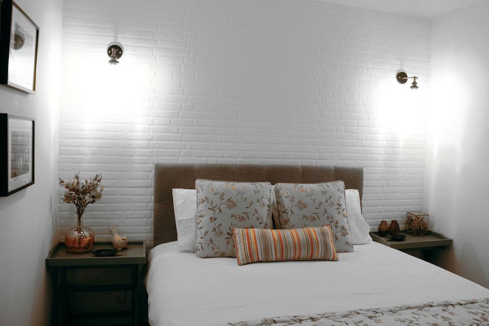 Storytellers Villas Deluxe Apartment, 2 Bedrooms, Garden View (1) 6