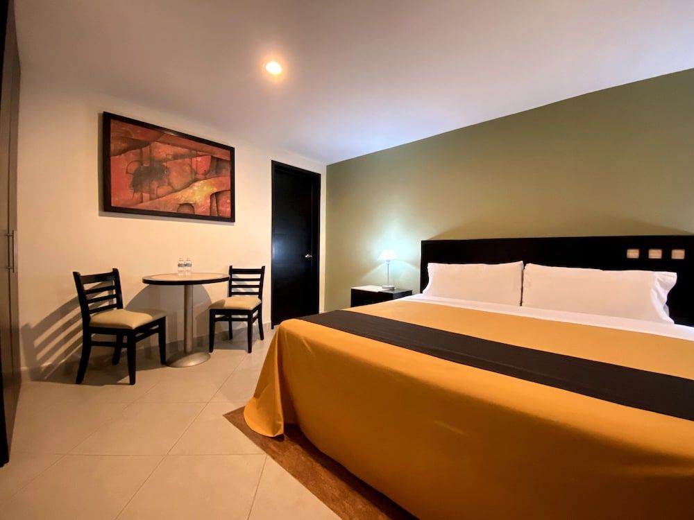 Hotel Escala Puebla Centro Grand Room 2