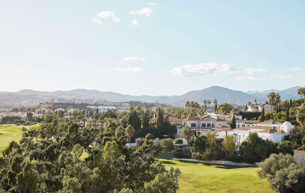 Double Room King Bed, Golf View & Terrace