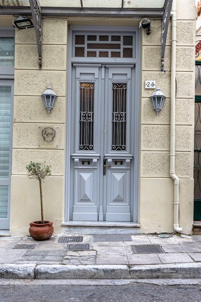 undefined Kyria Boutique House 8