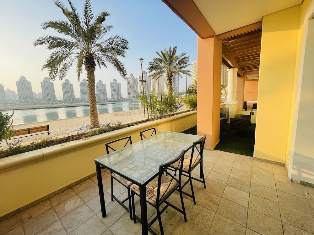 VB22 & VB23 by Qatar Coral Superior Apartment 8