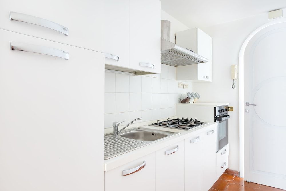 undefined The Sistina Suite 10