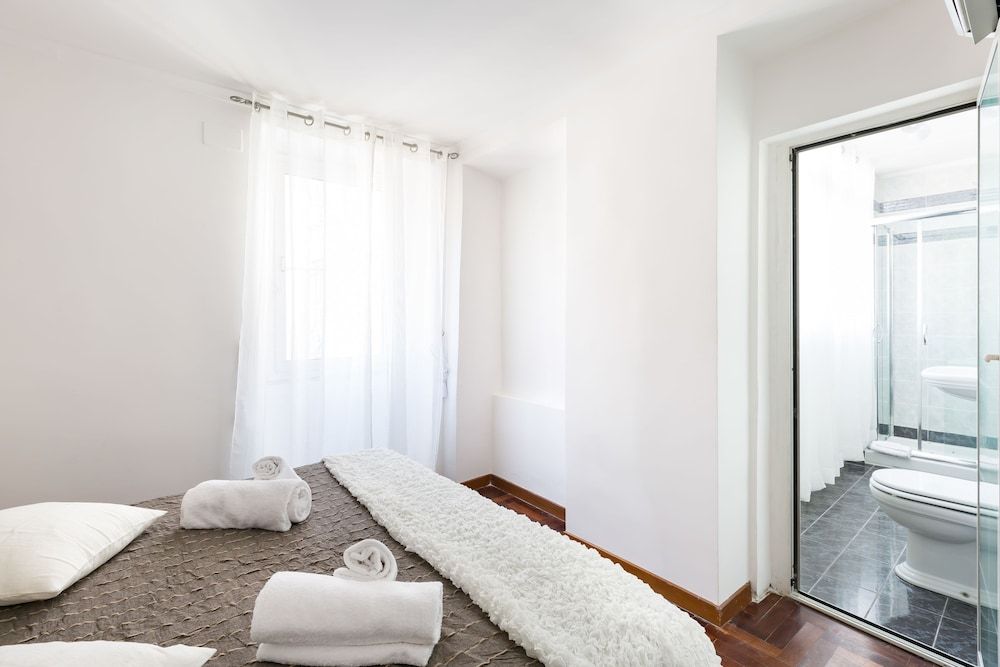 undefined The Sistina Suite 5