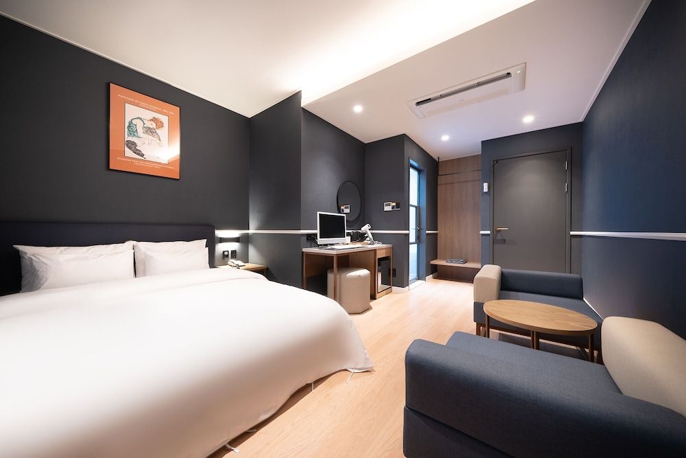 Browndot Hotel Suwon City Hall Standard Room (C) 2