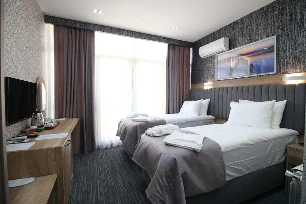 Home Suites Baku - Halal Hotel Superior Double Room, 1 King Bed 10