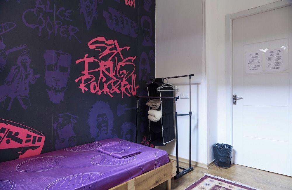 Moosica Hostel Economy Double Room, 1 Double Bed 8