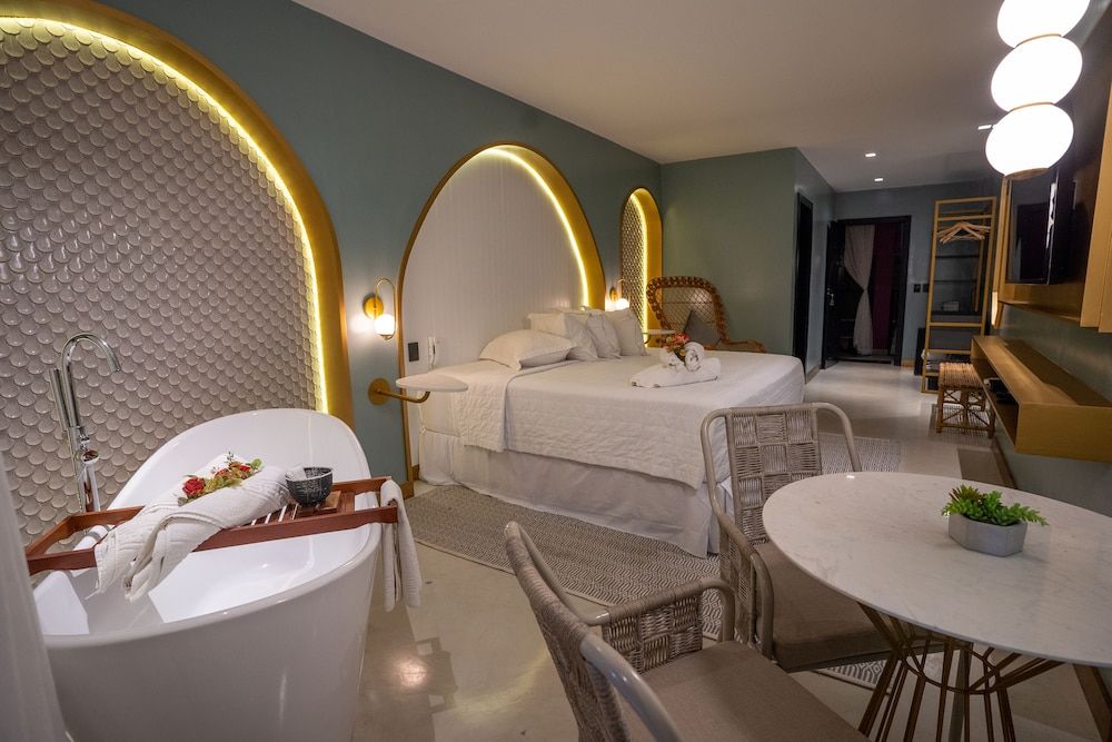 Exotica Boutique Hotel Deluxe Suite, Ocean View 6