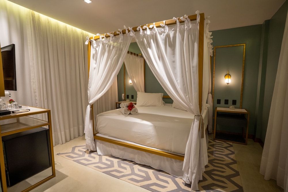 Suite Exotica