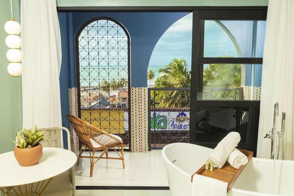 Exotica Boutique Hotel Deluxe Suite, Ocean View 7